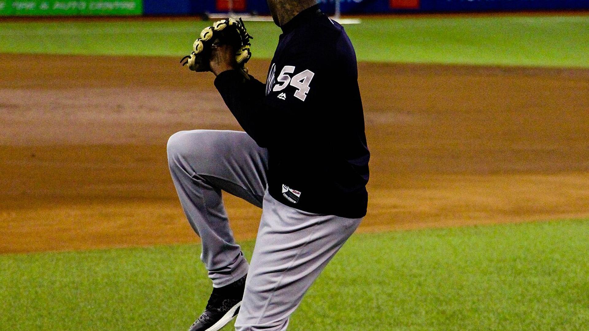 Aroldis Chapman compares Yankees to champion Cubs