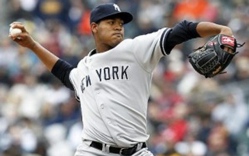 Yankees Game 4: Fielder blasts two homers in Tigers home opener
