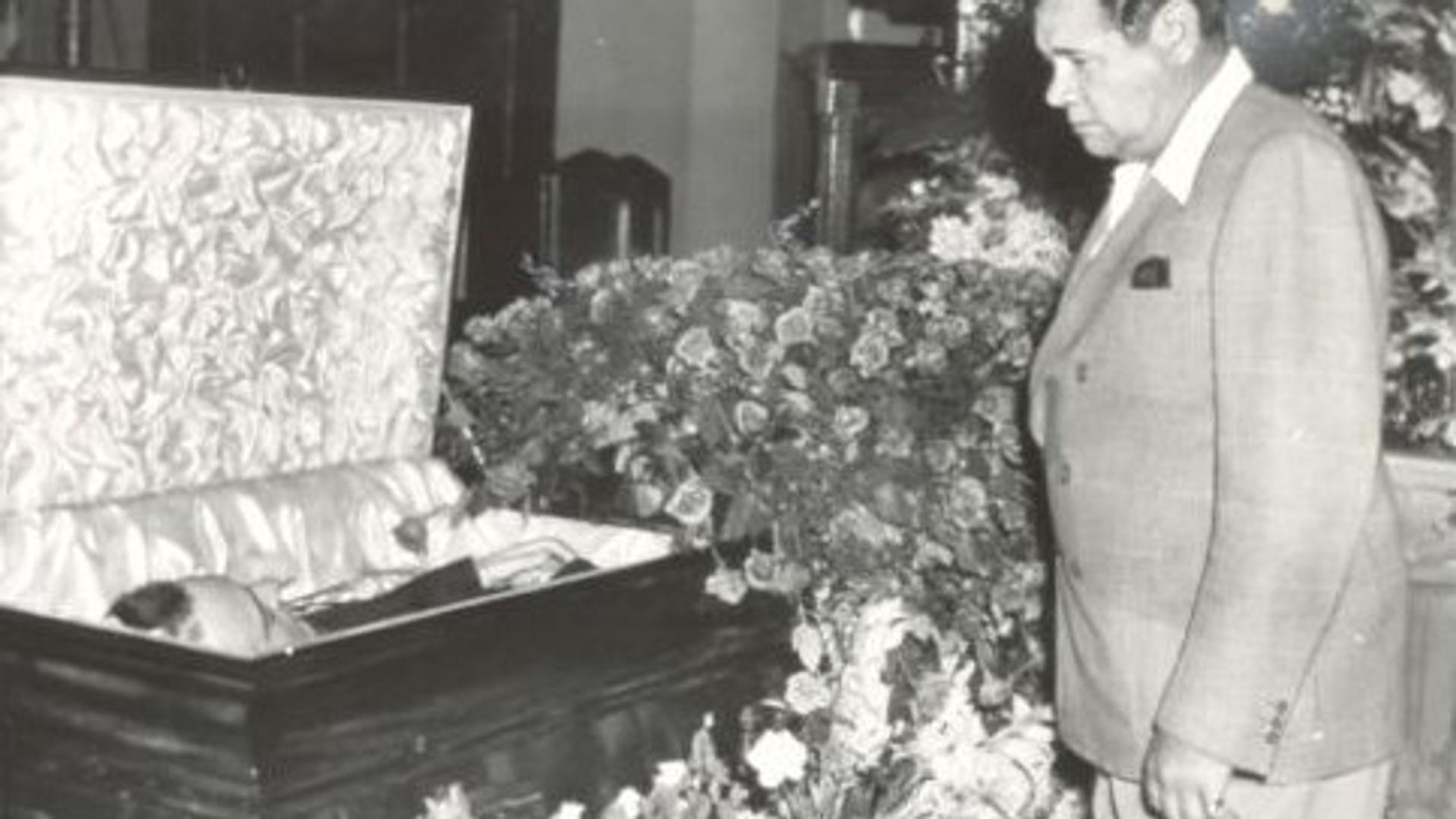 Baseball-Babe-Ruth-at-Gehrig-Funeral1