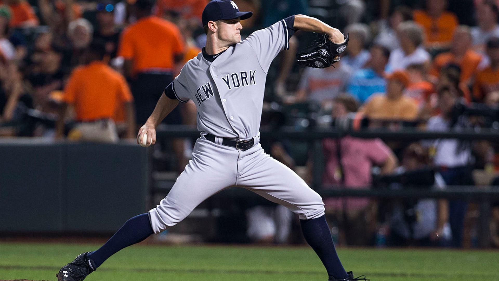 David Robertson signs with the Phillies