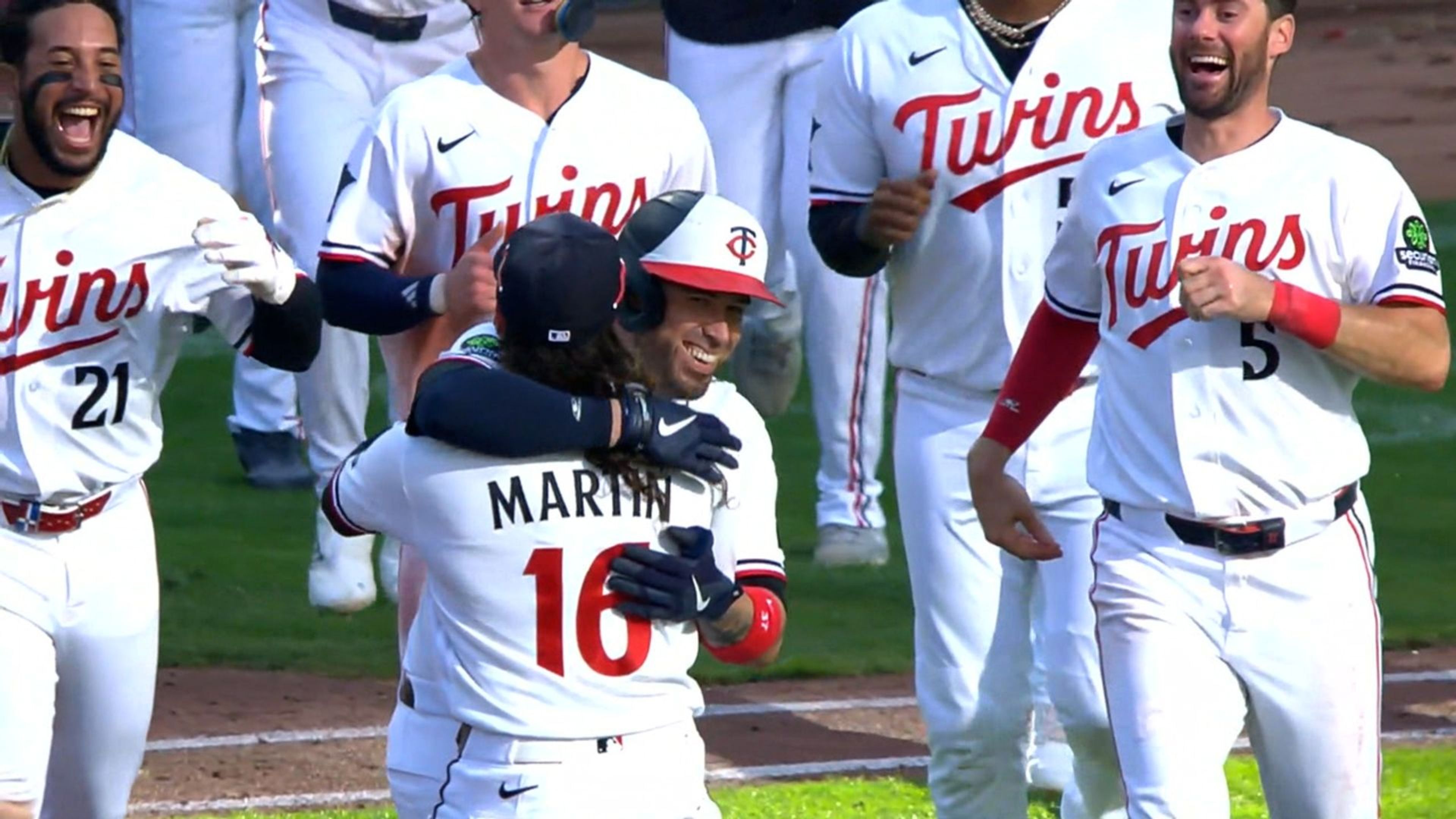 Victor Caratini's walk-off single