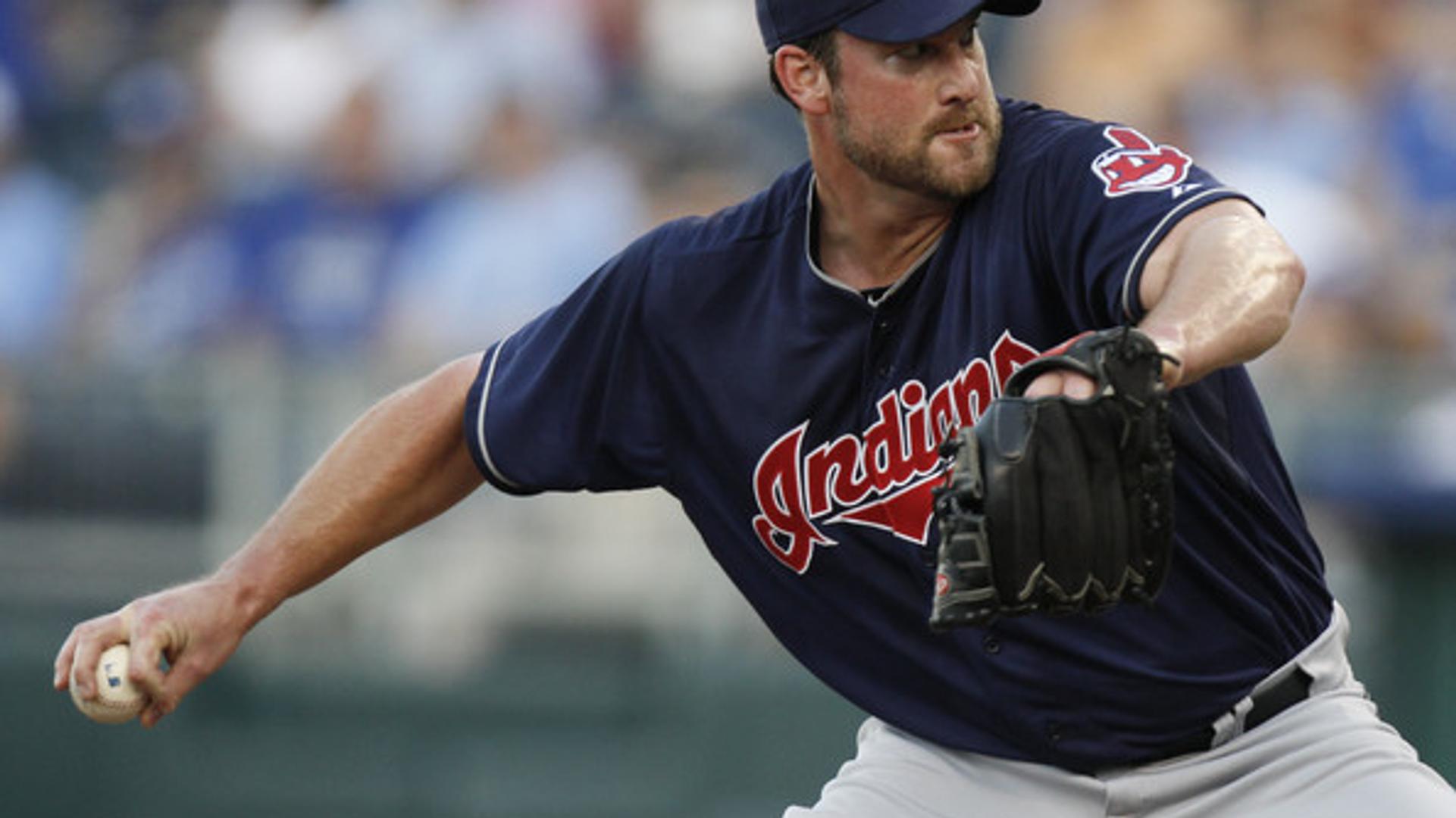 Yankees Sign Derek Lowe