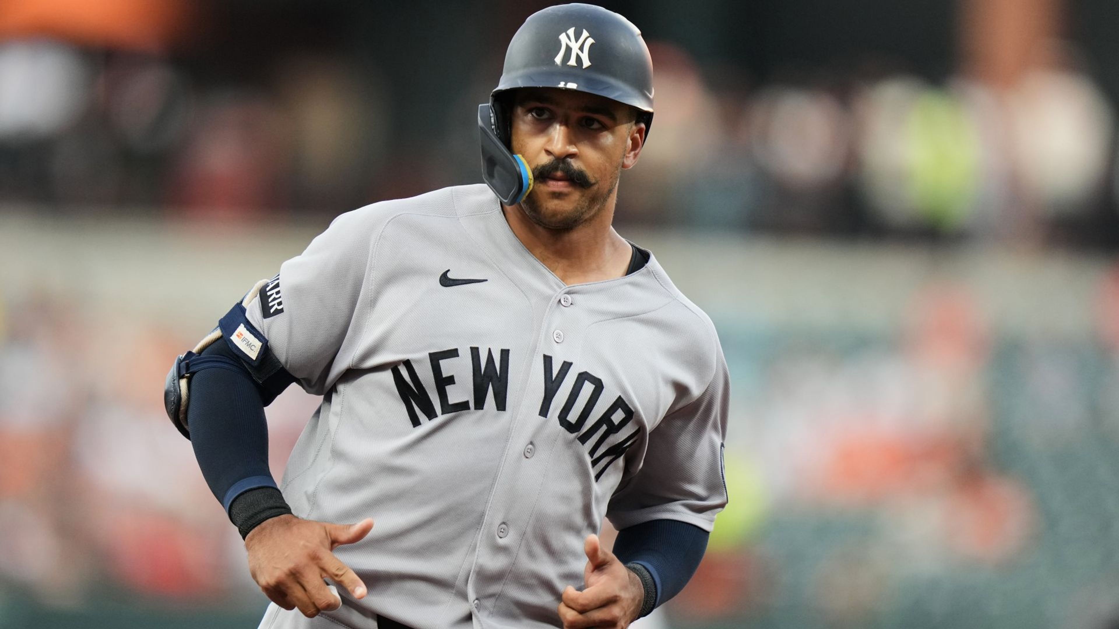 Surging Grisham knocks in all 3 runs as Yanks take opener at Camden