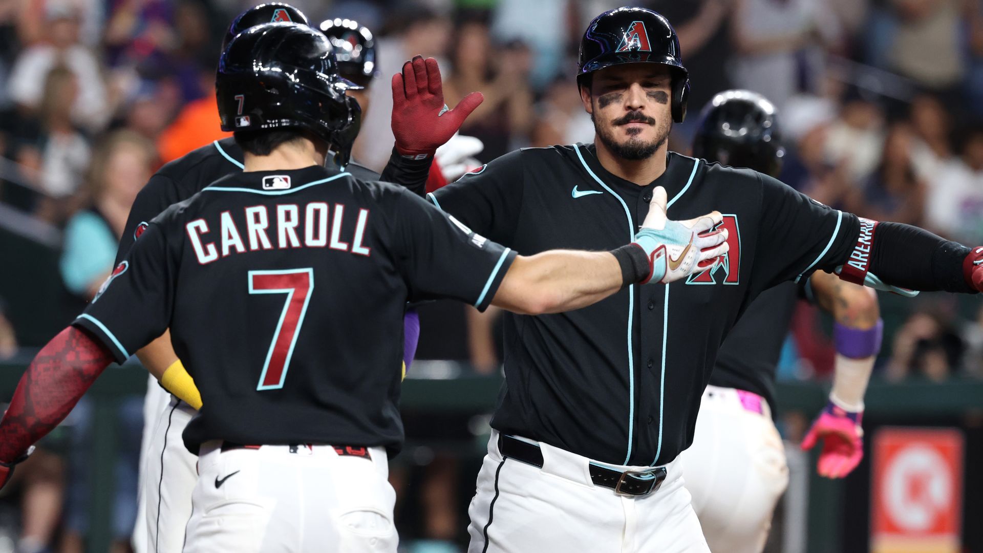 Arenado's 2nd-chance slam breathes life into D-backs' postseason hopes