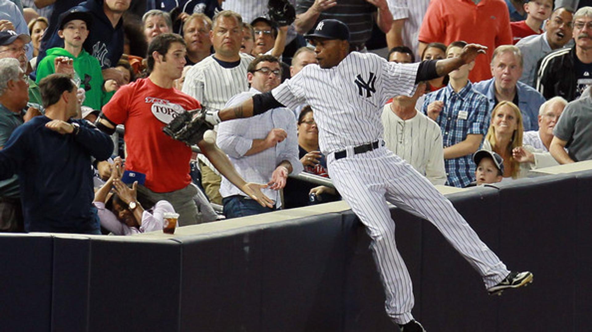 Yankees Designate Dewayne Wise For Assignment