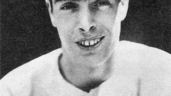 Joe DiMaggio in New York Yankees uniform, 1939 Play Ball card