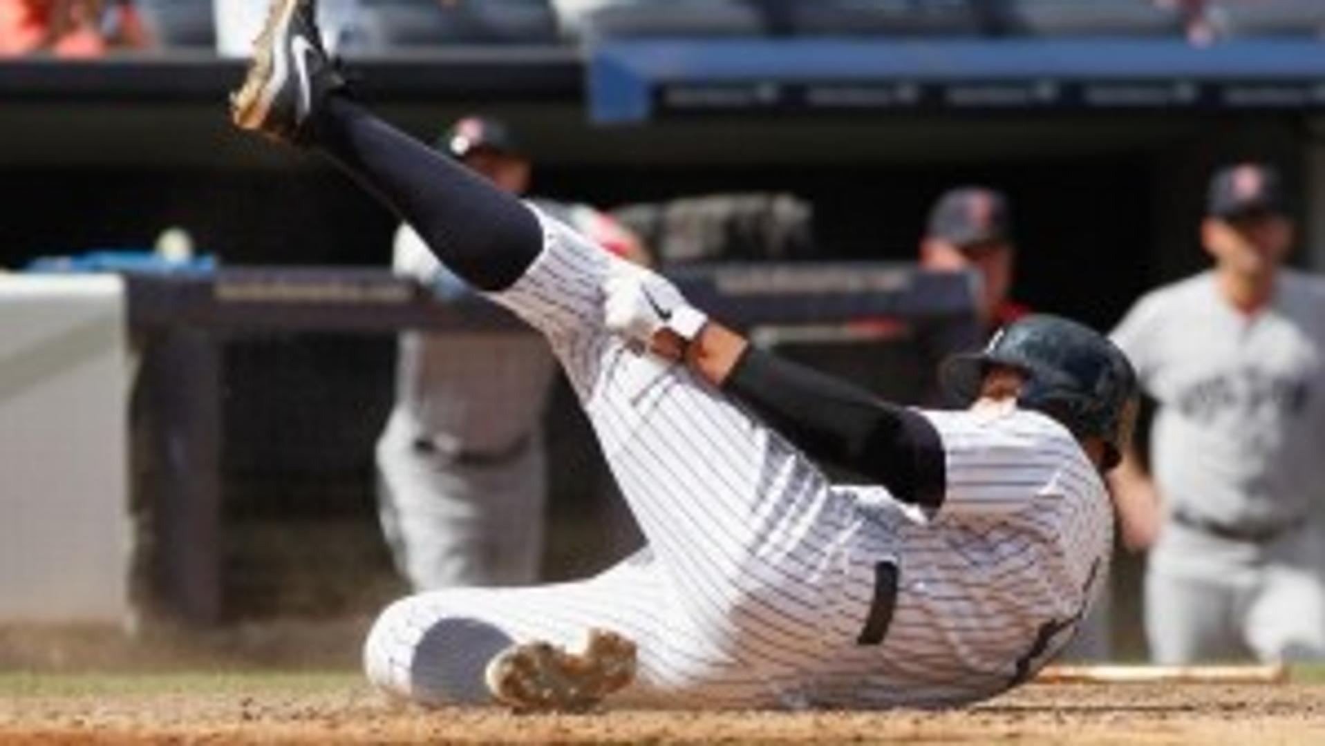 Playoff Push: Yankees avoid sweep, stay 2.5 back of Rays