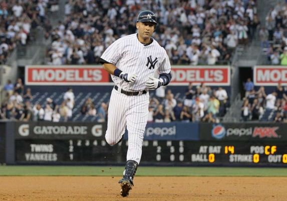 Jeter has setback; new crack revealed in ankle