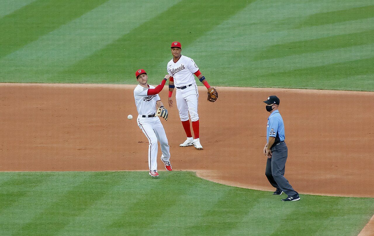 Yankees Game 26: Masahiro Tanaka twirls gem in duel but team loses in extras