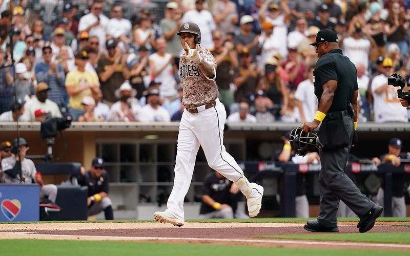 Padres hit back-to-back-to-back HRs to start game for 2nd time in franchise history