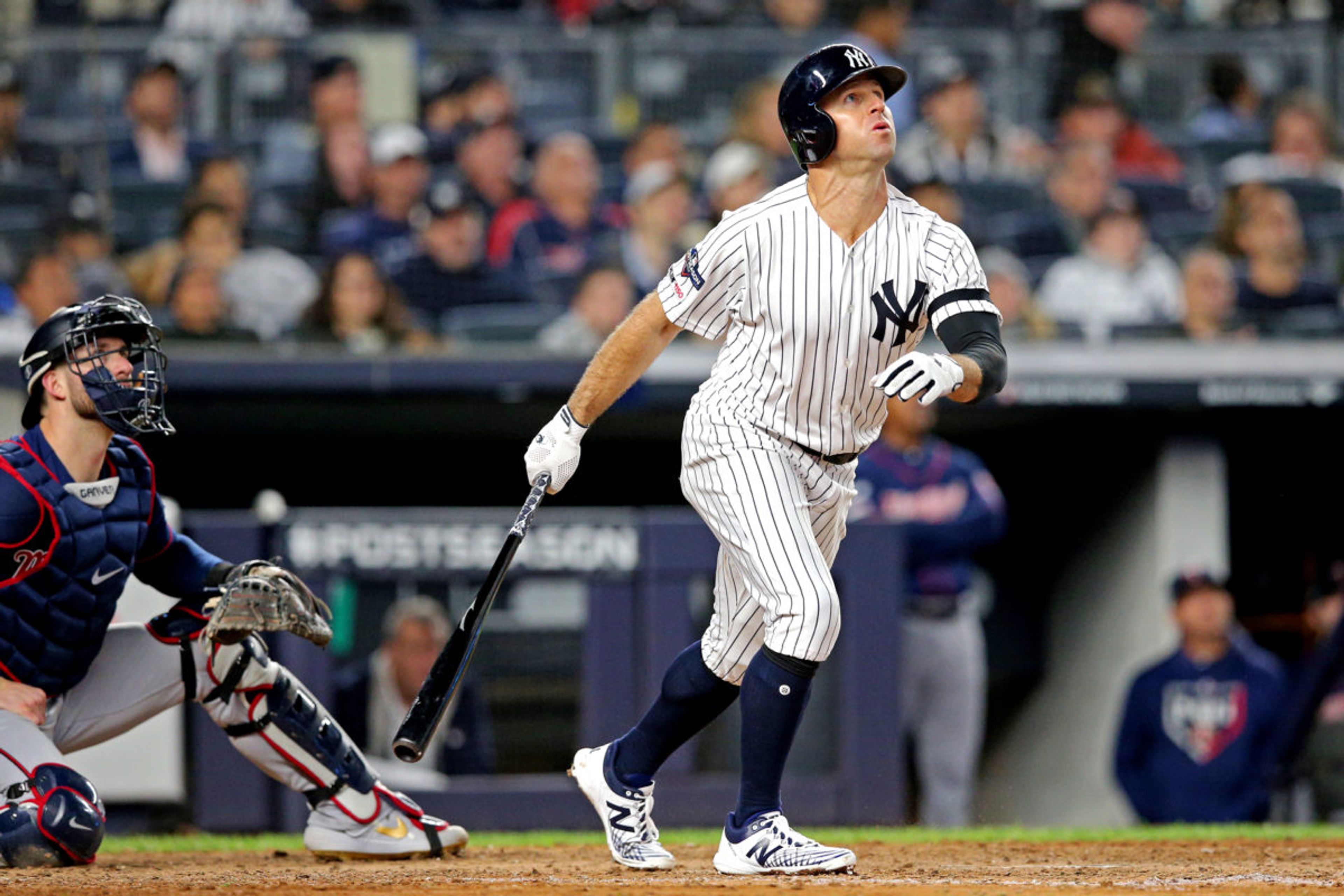 Yankees re-sign Brett Gardner