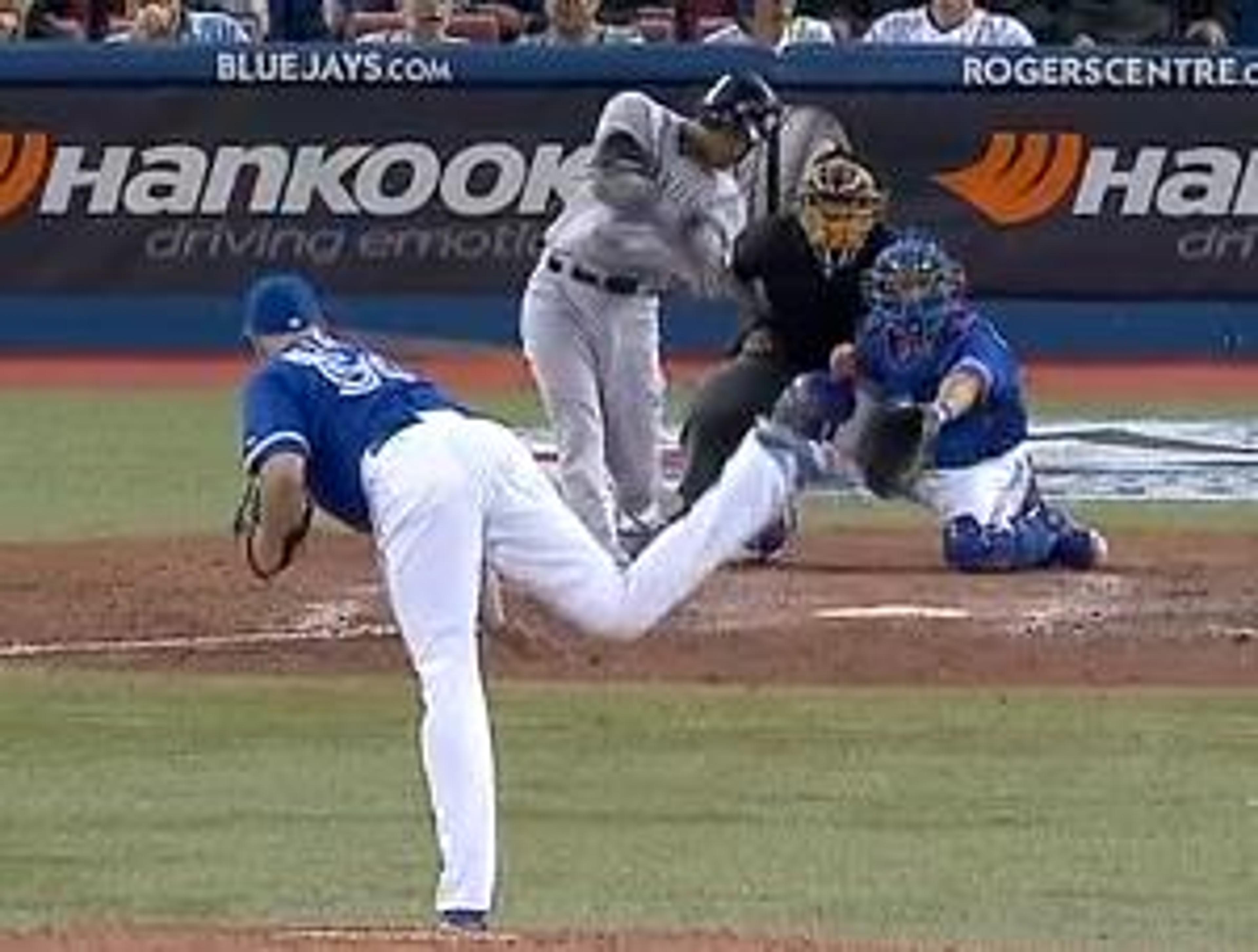 Yankees Game 159: Rally late to maintain tie on top