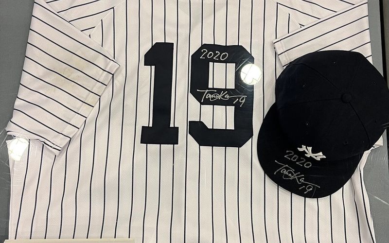 Yankees Game 136: Ellsbury, Austin back Tanaka in Labor Day Yankees win