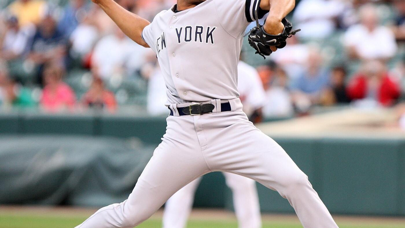 Mariano Rivera pitching for the New York Yankees