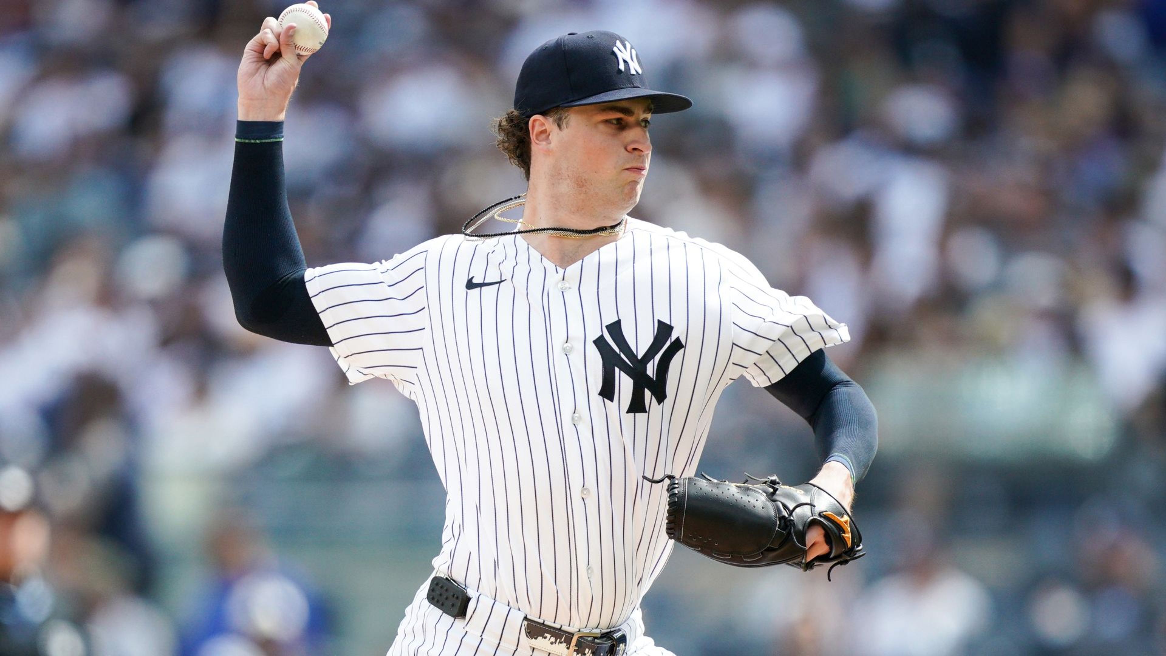 Schlittler holds Mets to 1 hit in 6 innings, exits after being struck by liner