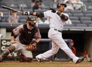 Yankees Game 21: Cano, Yankees overpower Jays