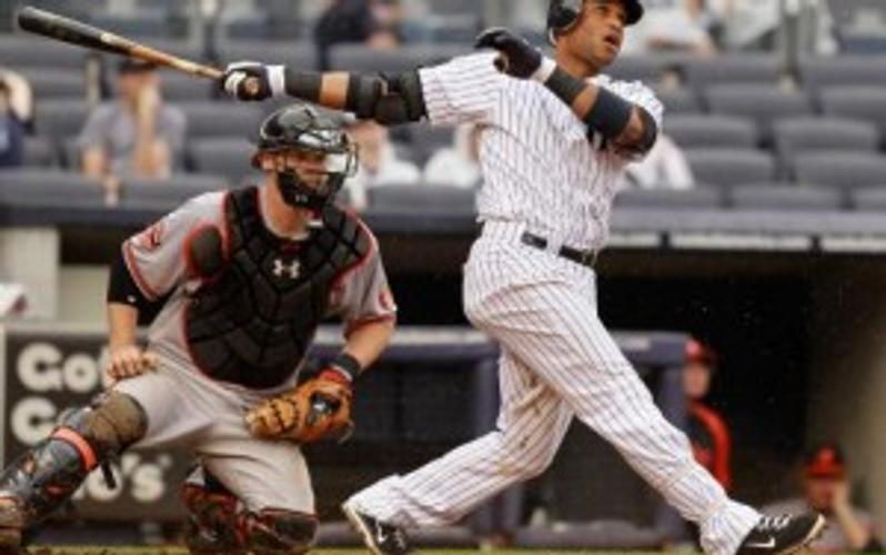 Yankees Game 21: Cano, Yankees overpower Jays