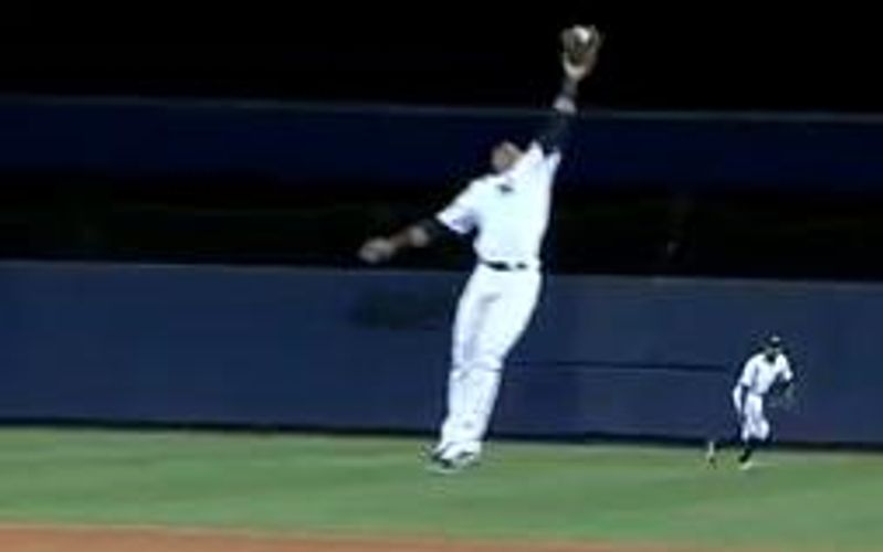 Yankees Game 129: Hughes Solid Through 7