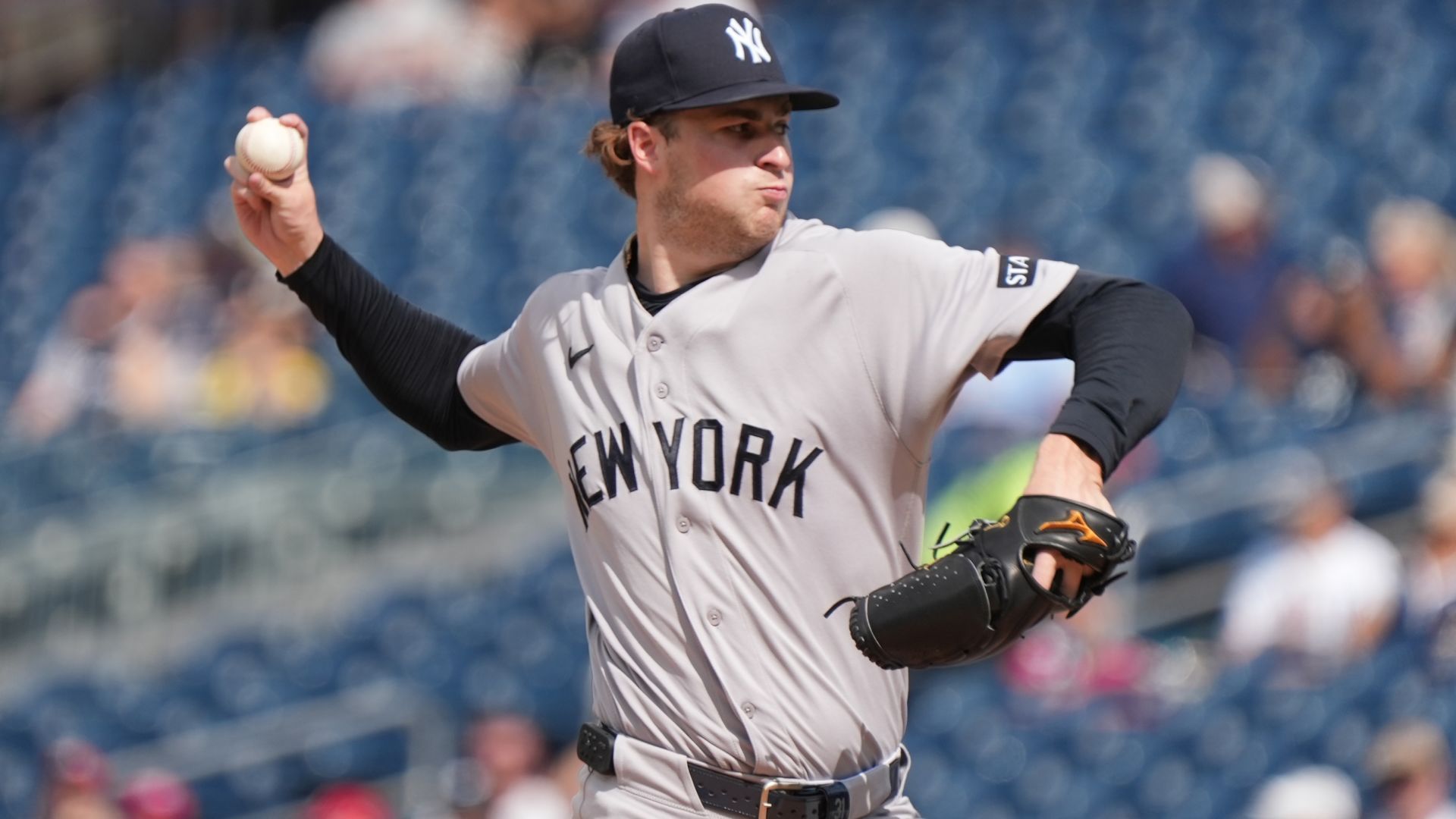 Schlittler grinds through 6 2/3, setting up more late-game Yankees magic