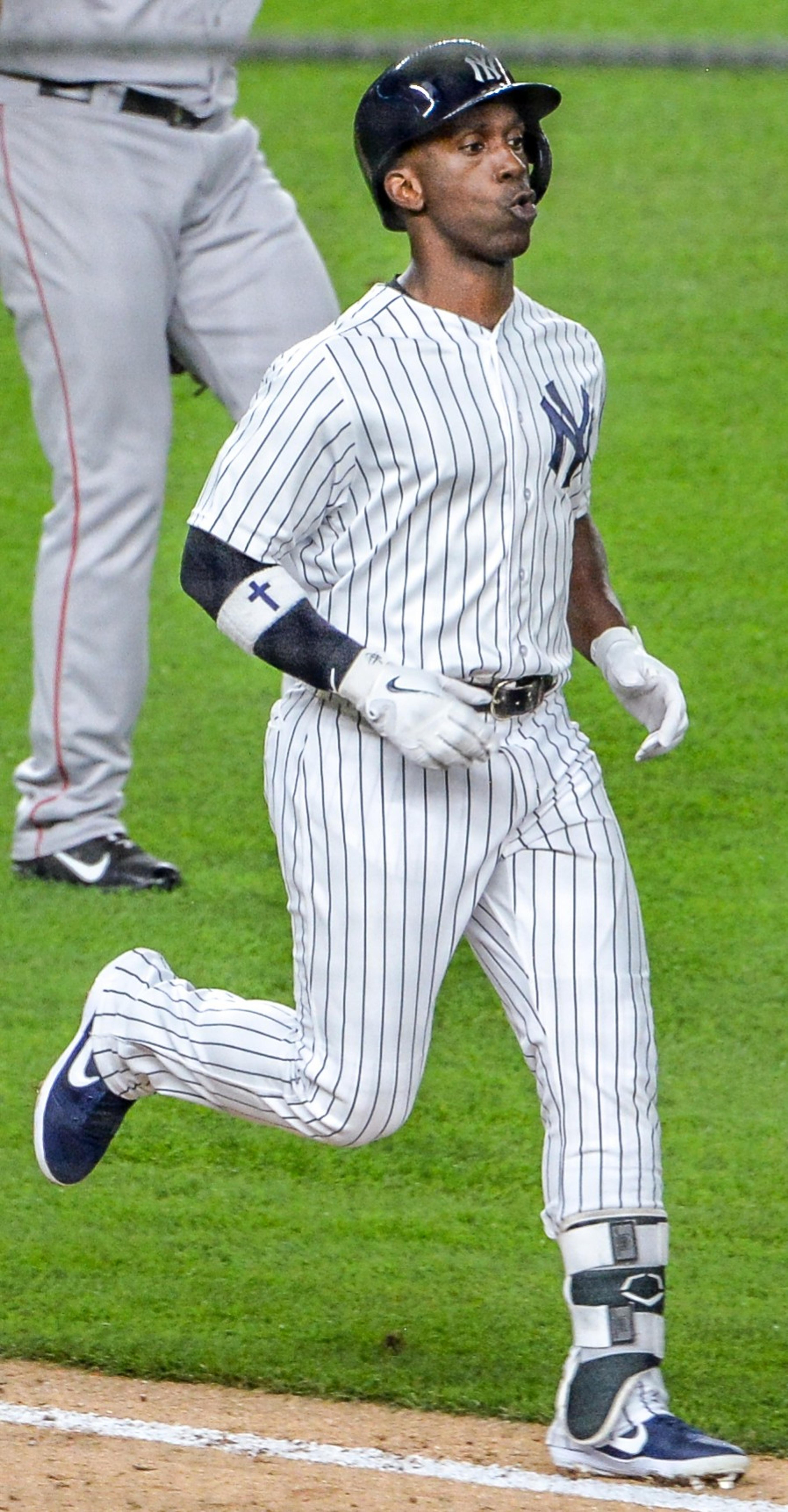 Rumor: Yankees could target Andrew McCutchen in offseason
