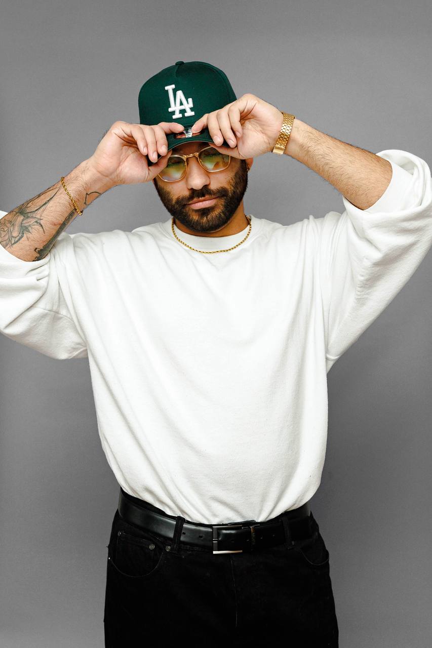 Promotional photo of LuieLG