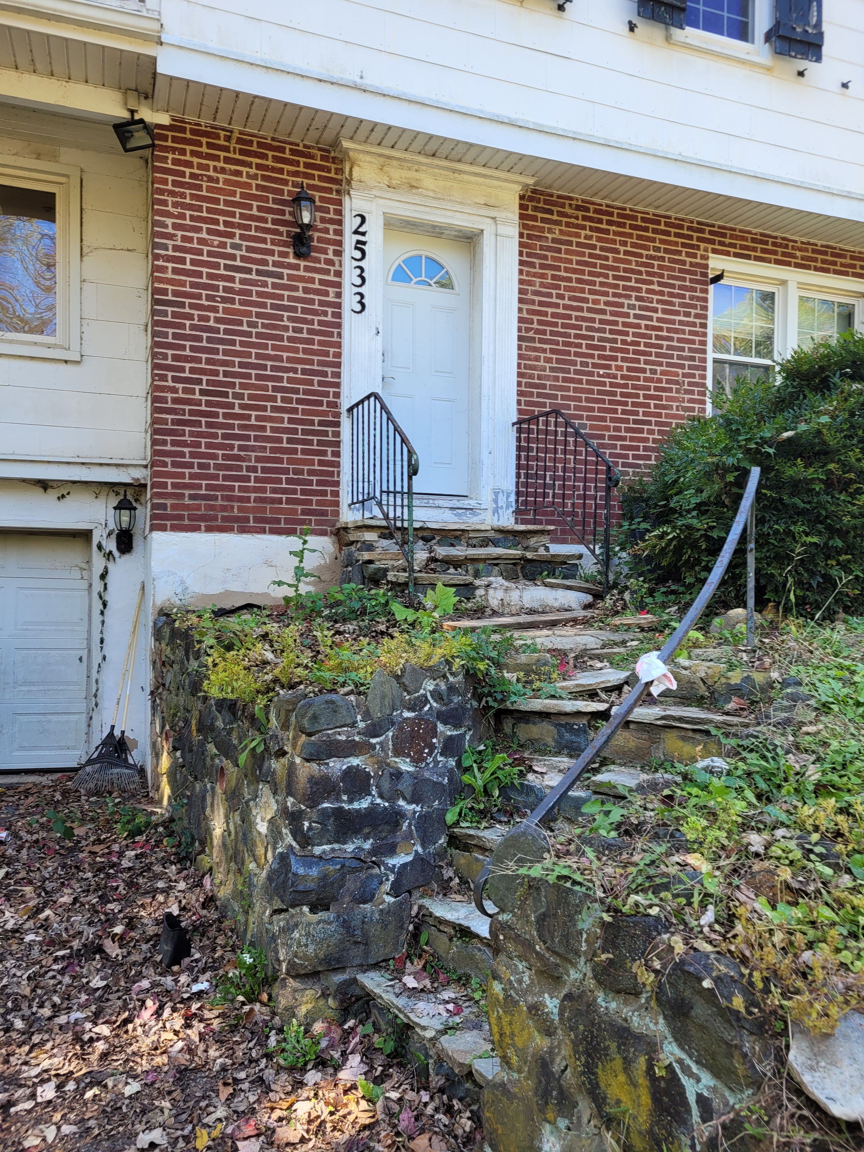 2533 Cedar Drive photo 2