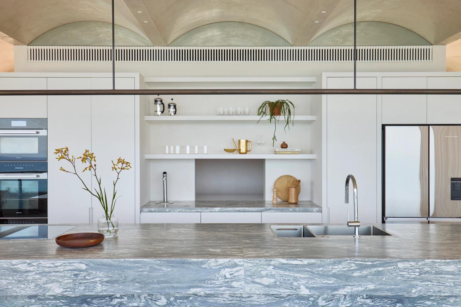 Kitchen sydney coastal home charles mellersh studio mellersh 