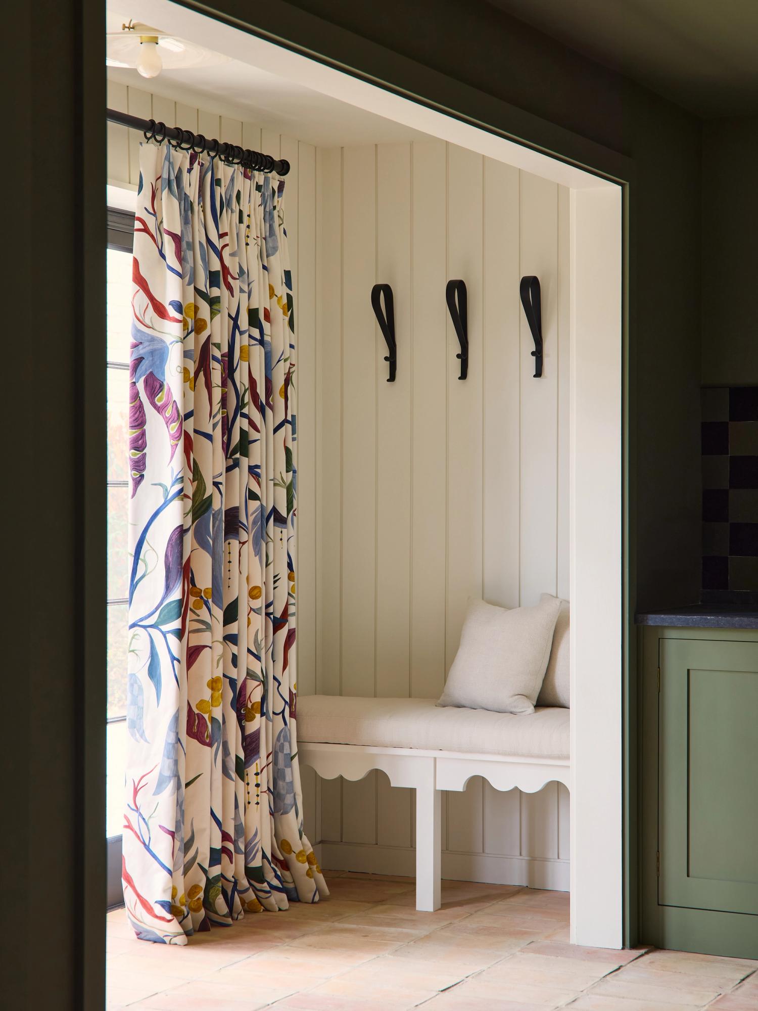 Entry hall oxfordshire cottage studio mellersh 