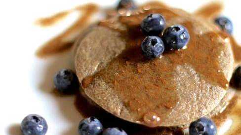 Pancakes di semi di chia e cannella