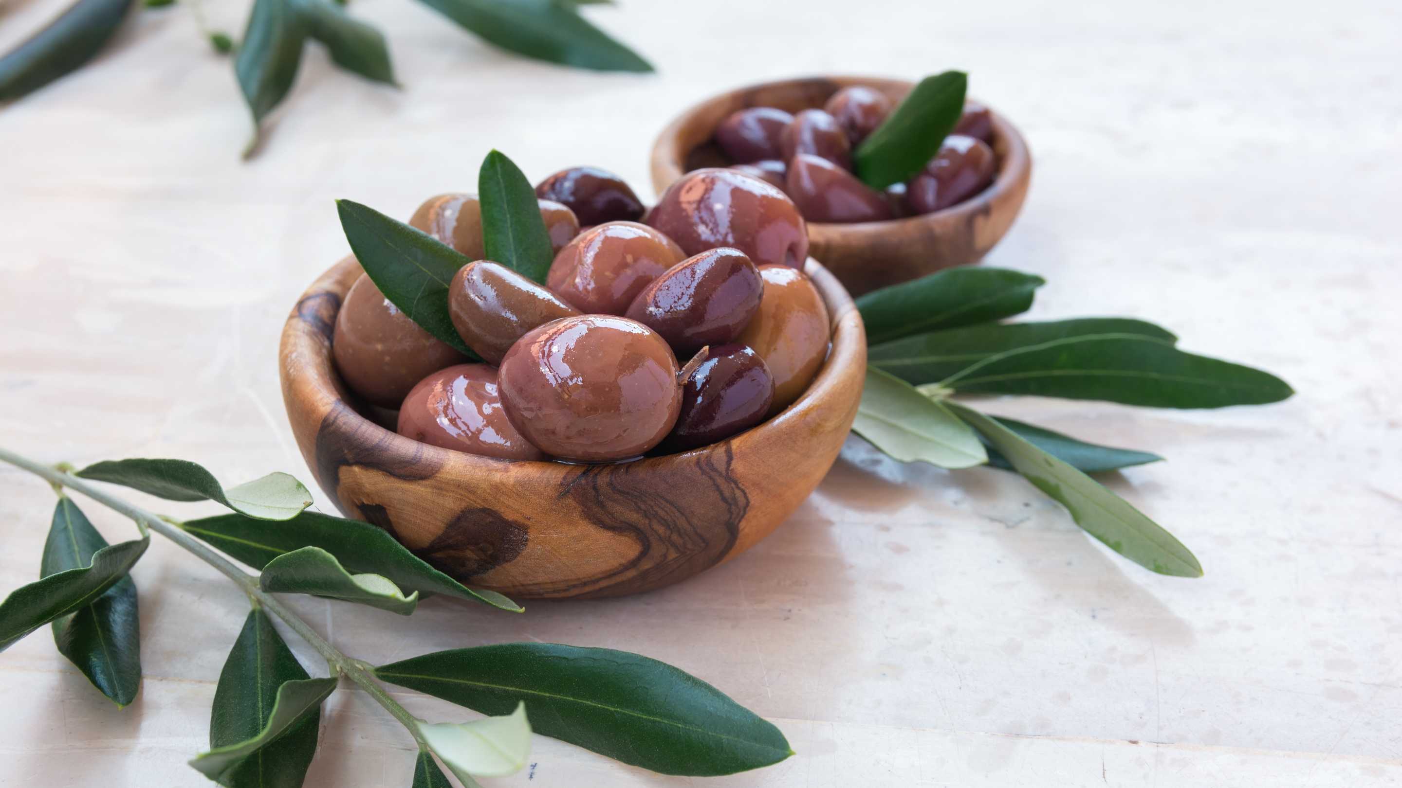 Olive greche Kalamata: Proprietà, Benefici e Ricette