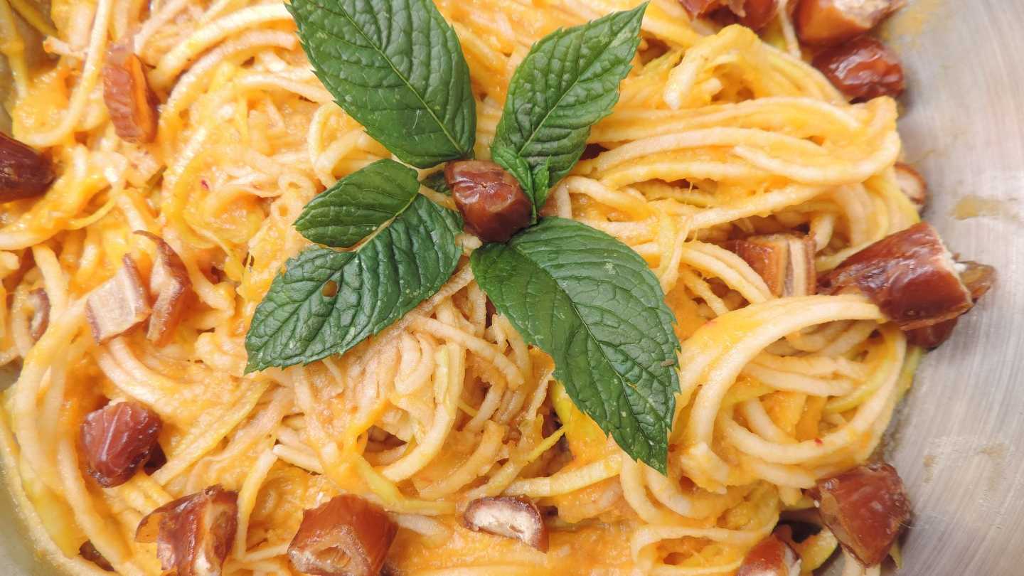 spaghetti all'amatriciana fruttariani