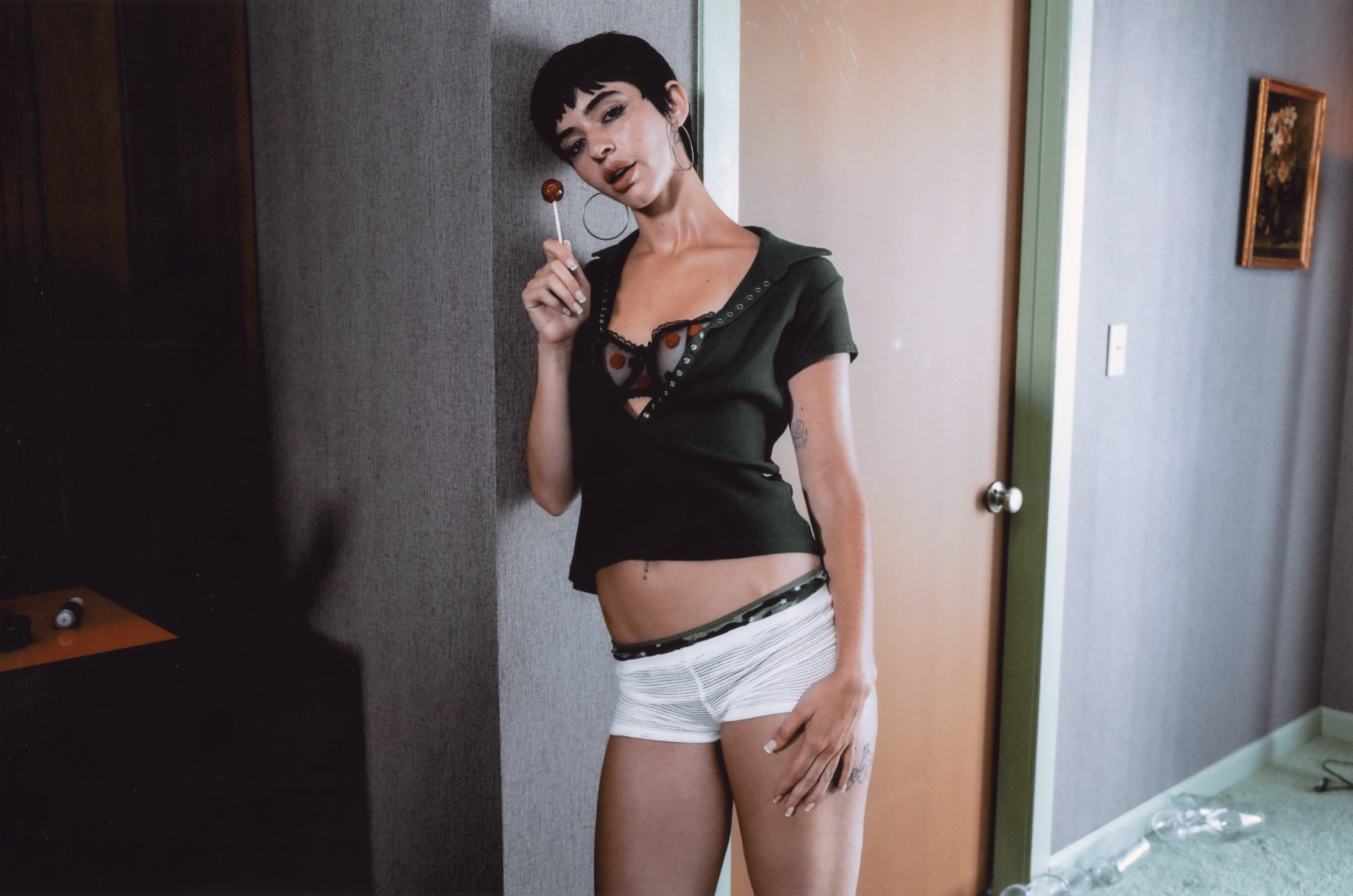Charli XCX 'Guess' MV BTS
