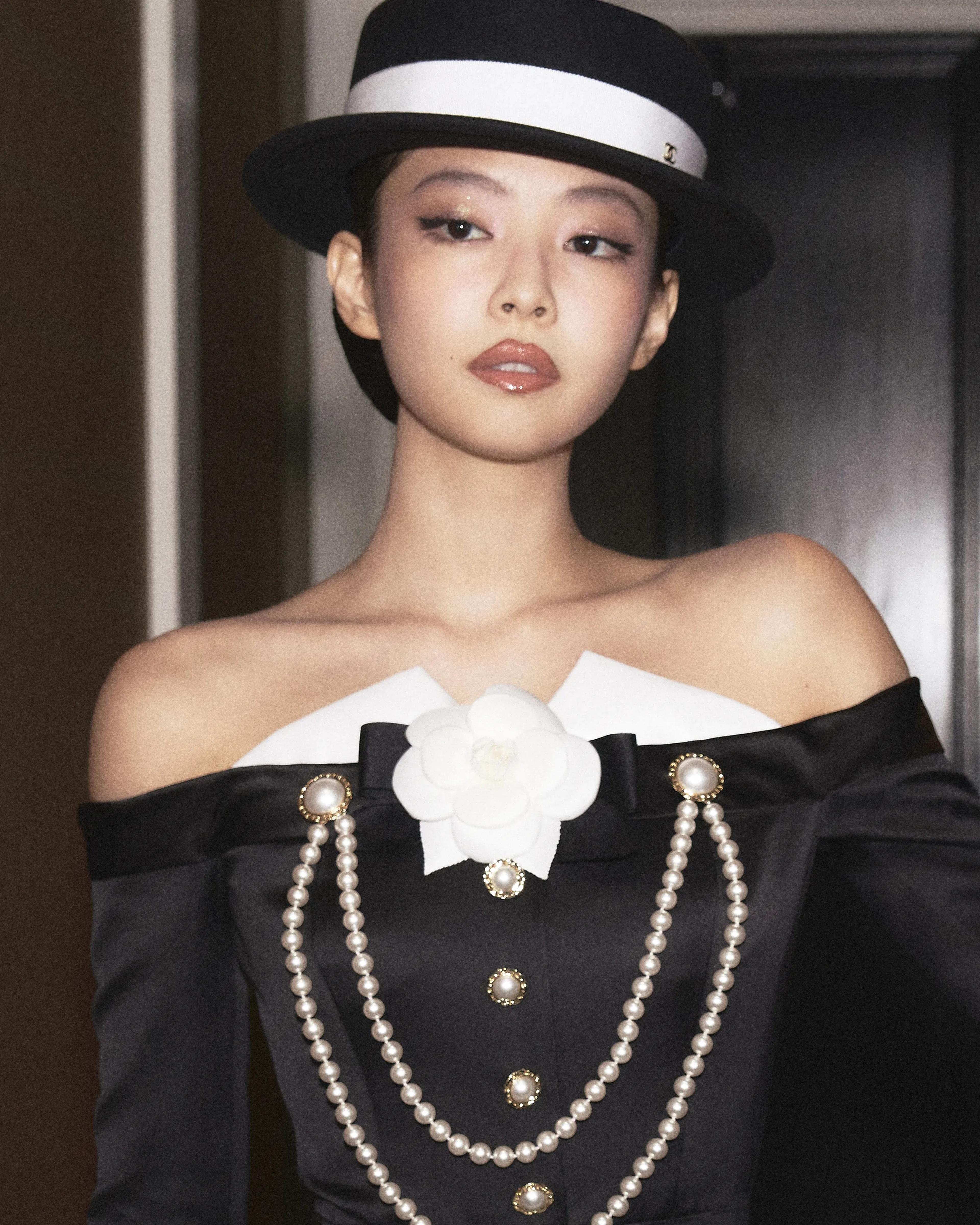 Chanel — JENNIE