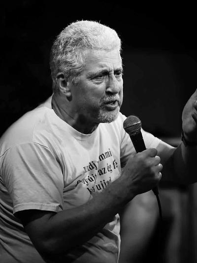 Steve bácsi