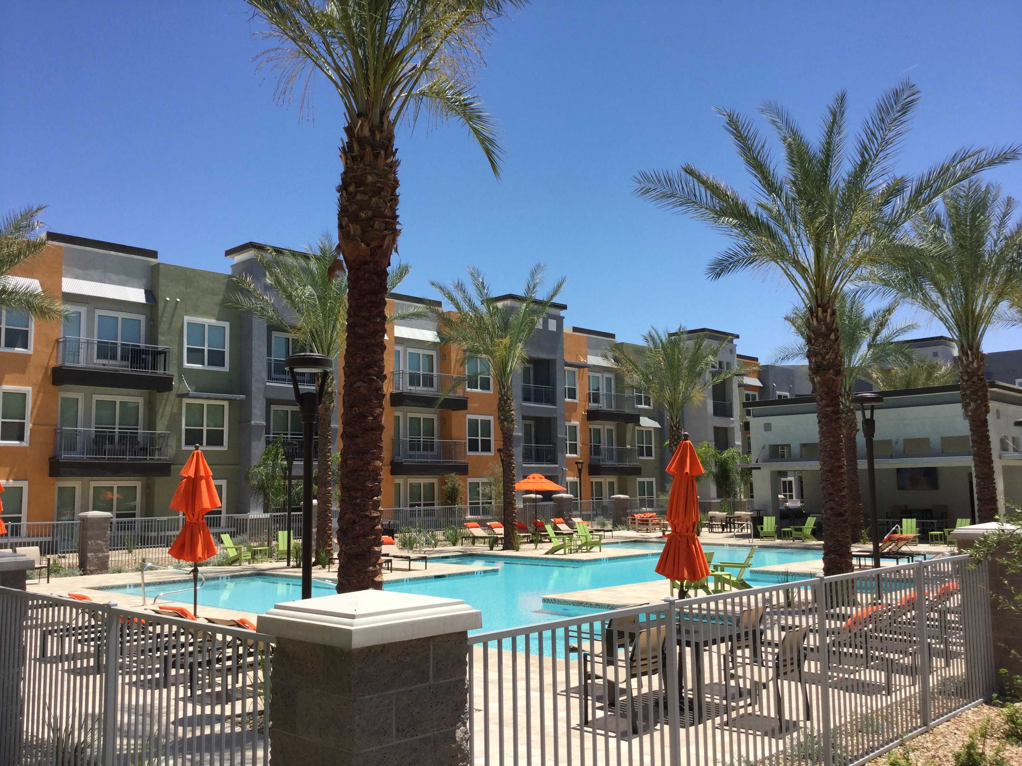 Tempo at McClintock Station