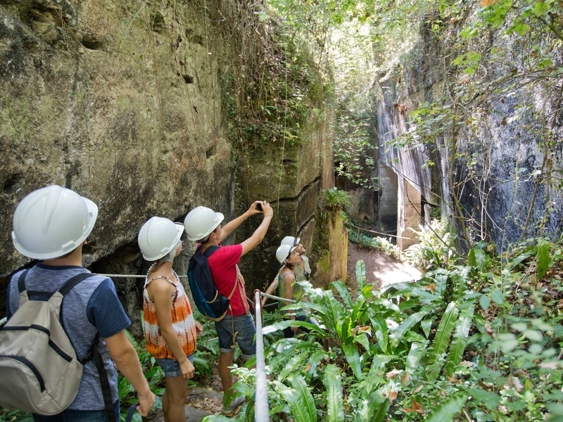 La Pierre de Crazannes, Crazannes