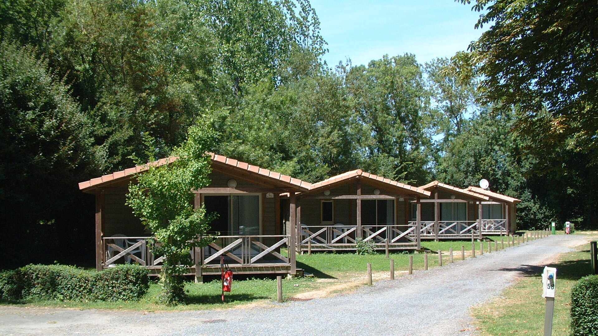 Camping du Bois Dinot, Marans
