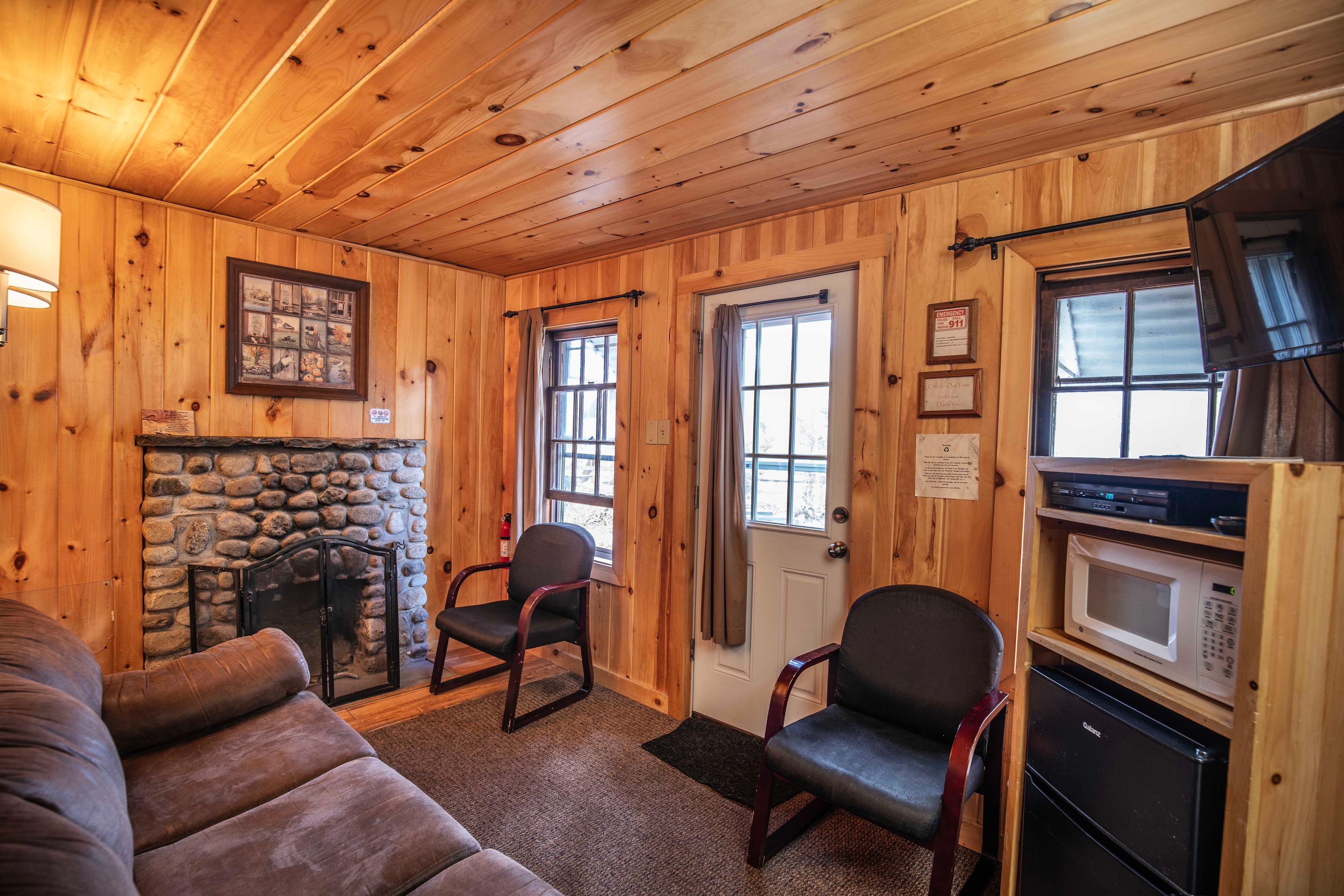 Enjoy the serene environment and firepit area at The Moose's Antler. #FirewoodAvailable #MountainViews #TravelNH #RiverstoneFireplace