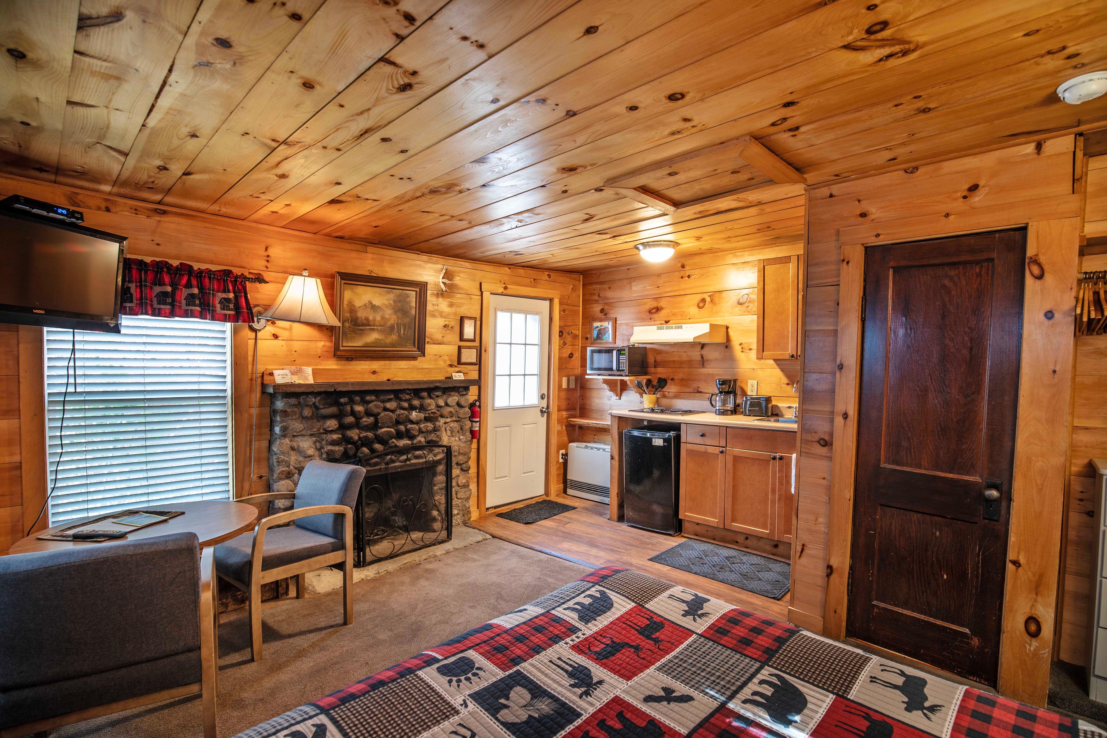 Year-round comfort with heating in Beaver Pond cabin. #LincolnNH #WhiteMountains #CabinRetreat #NatureEscape