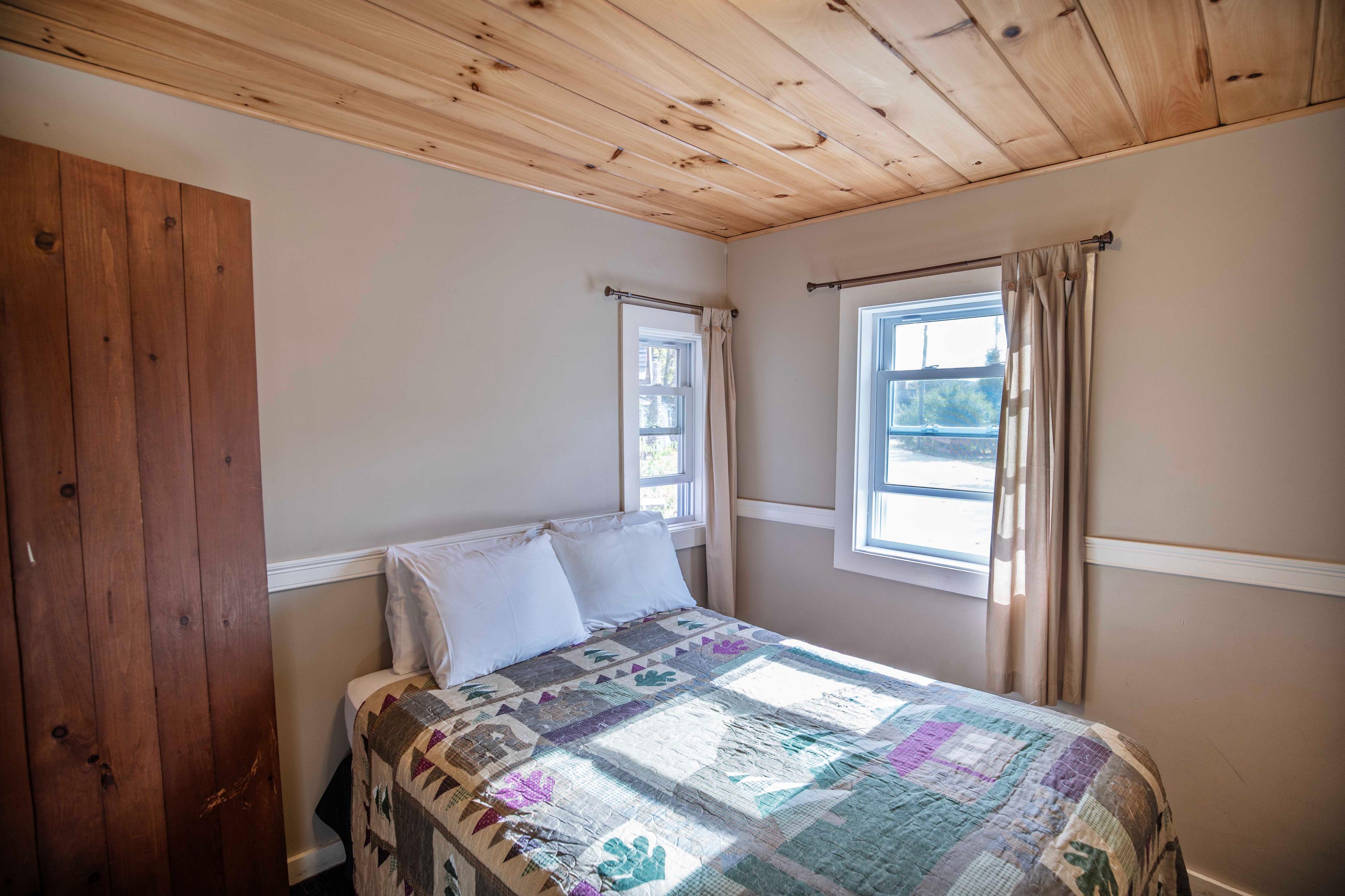 Ideal cabin for family or group getaways in the White Mountains - Mount Lincoln. #RusticCabin #LincolnNH #WhiteMountains #FamilyGetaway