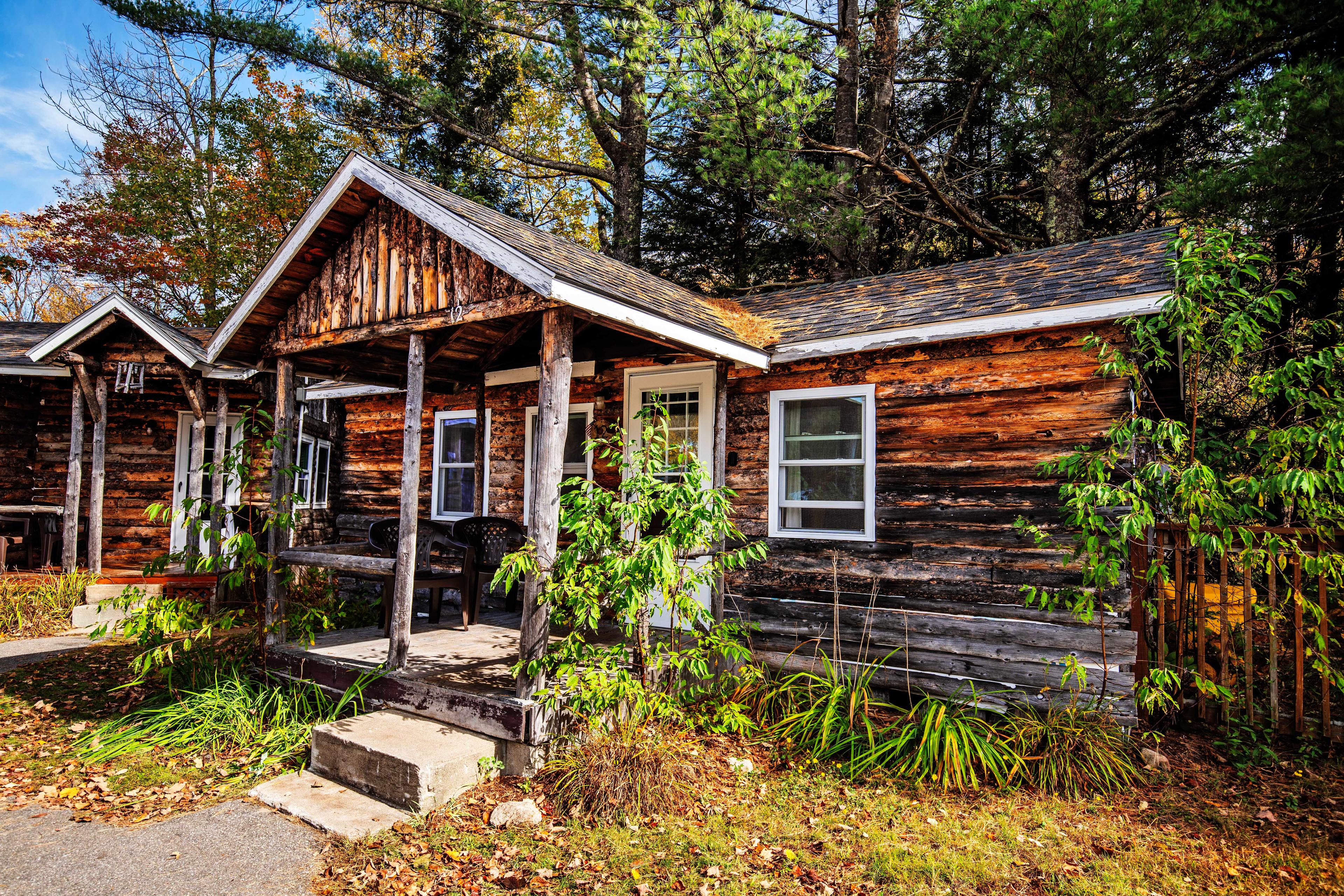 Picnic table for gatherings between cabins at Pemi Cabins. #CabinLife #OutdoorLiving #Cookout #PicnicTable