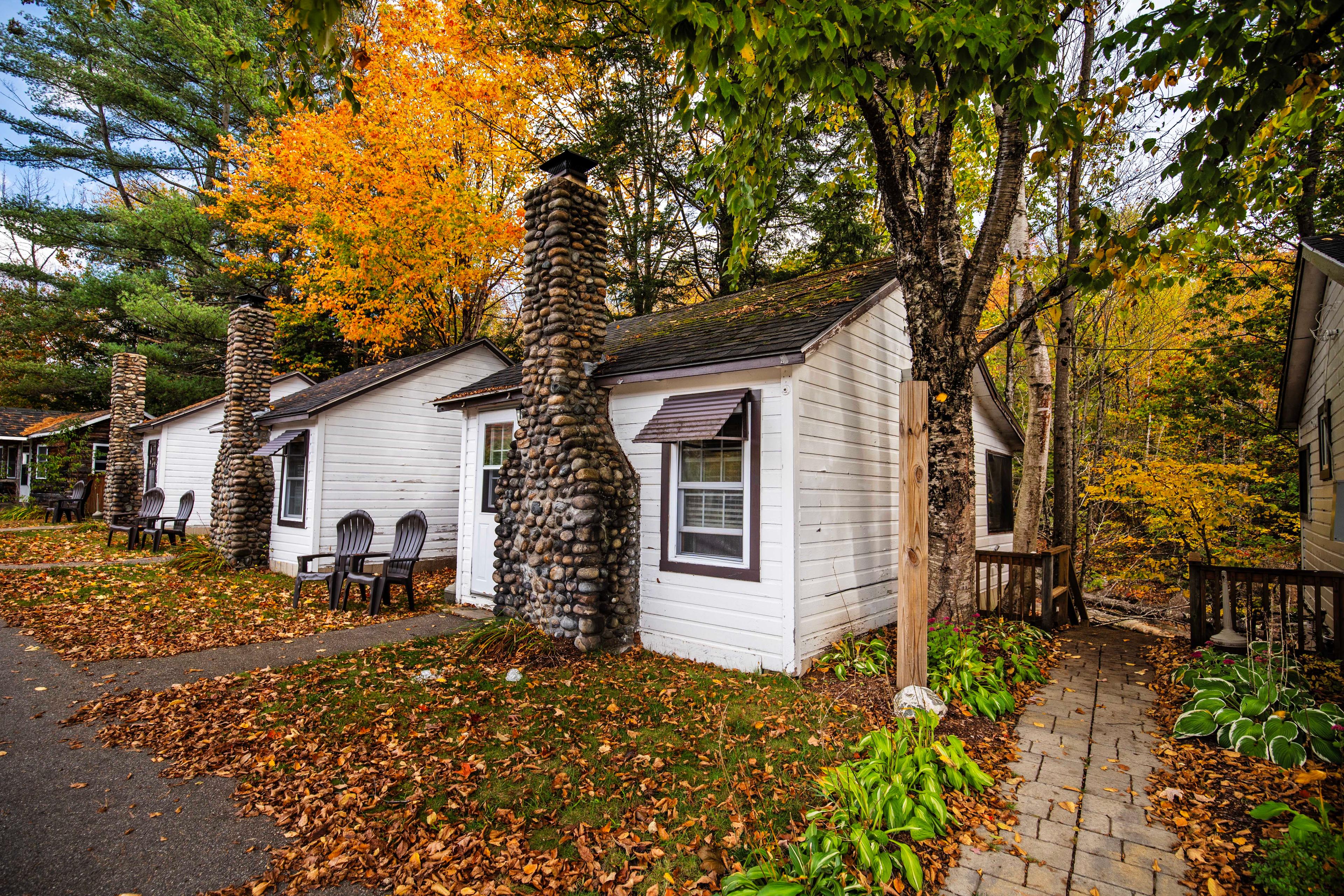 The Flume: A hidden gem for a romantic escape. #LincolnNH #WhiteMountains #CabinRetreat #NatureEscape