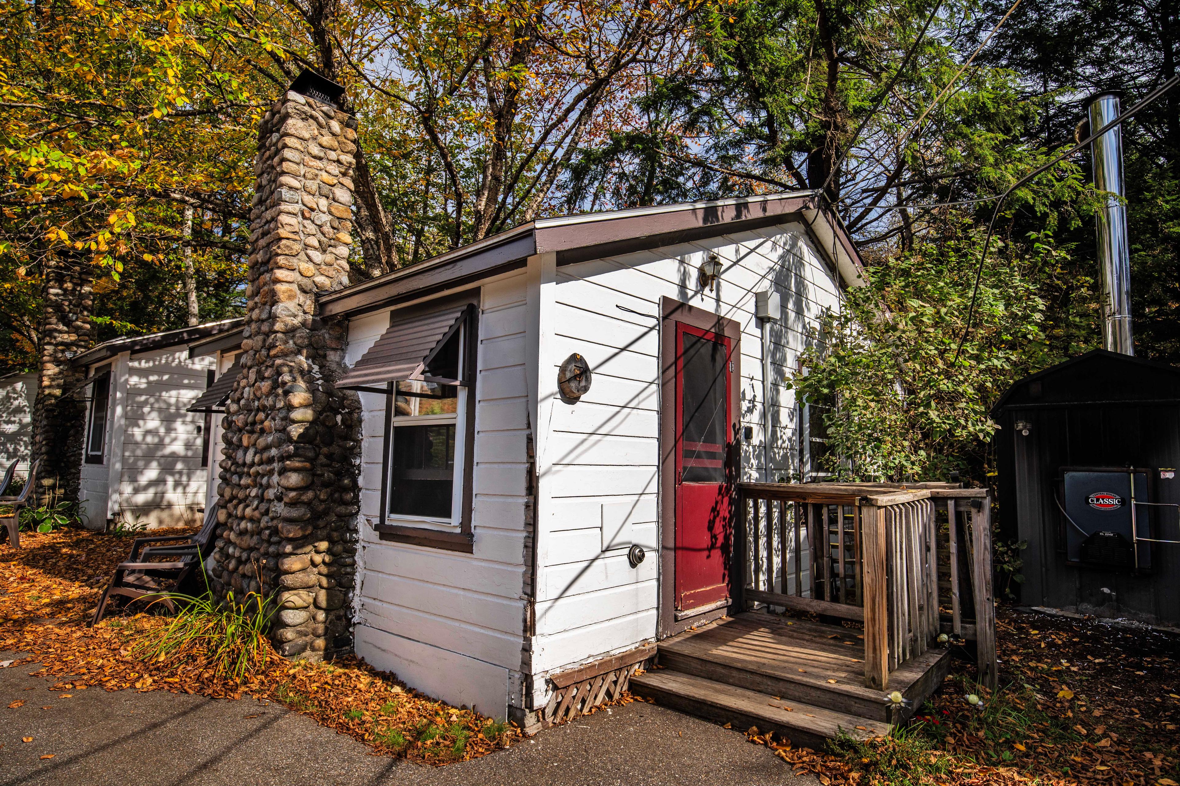 Cabin 7 - Falling Waters