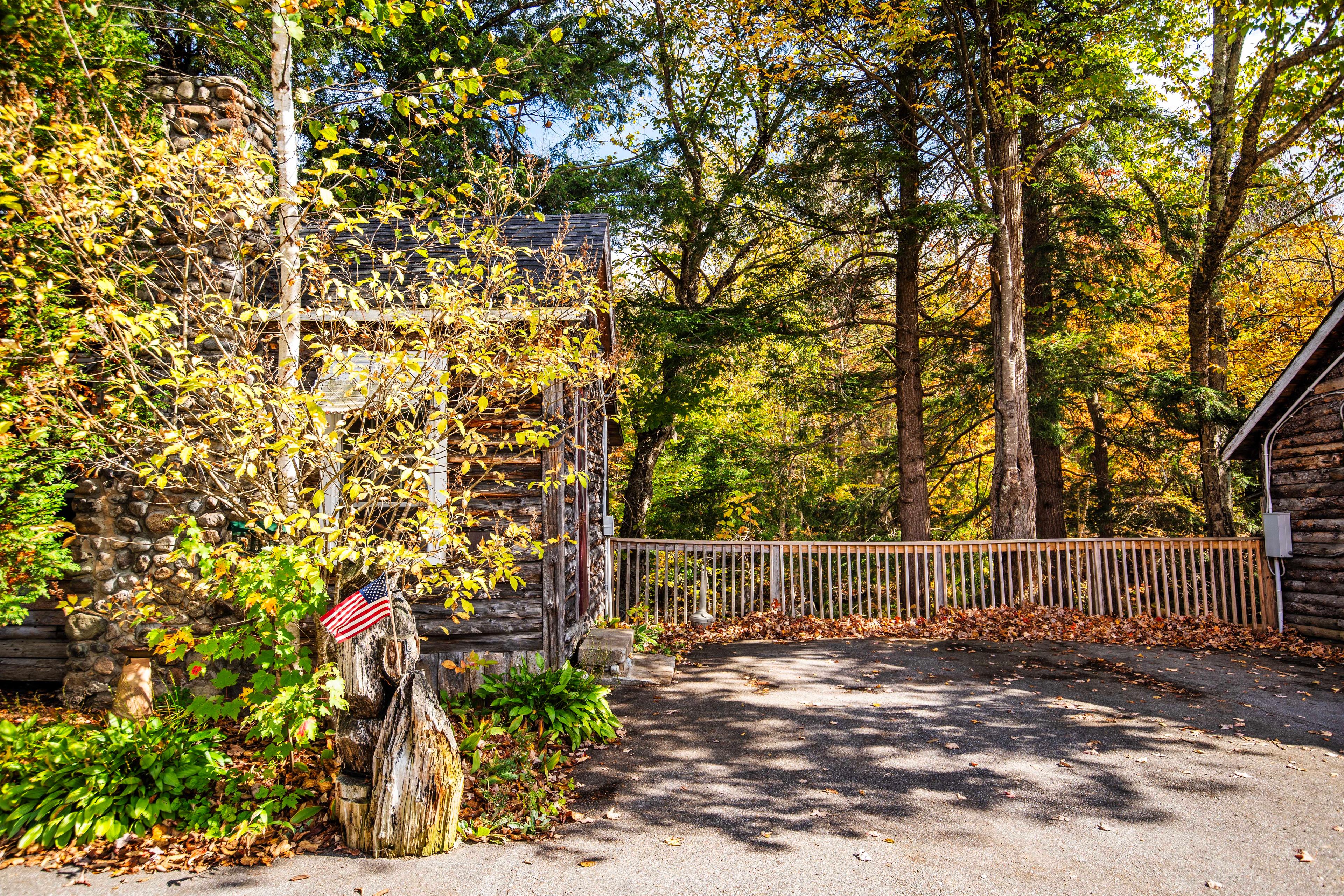 Secluded and peaceful cabin stay at The River Otter, Pemi Cabins. #RusticCharm #NatureLovers #CabinGetaway #ScenicViews