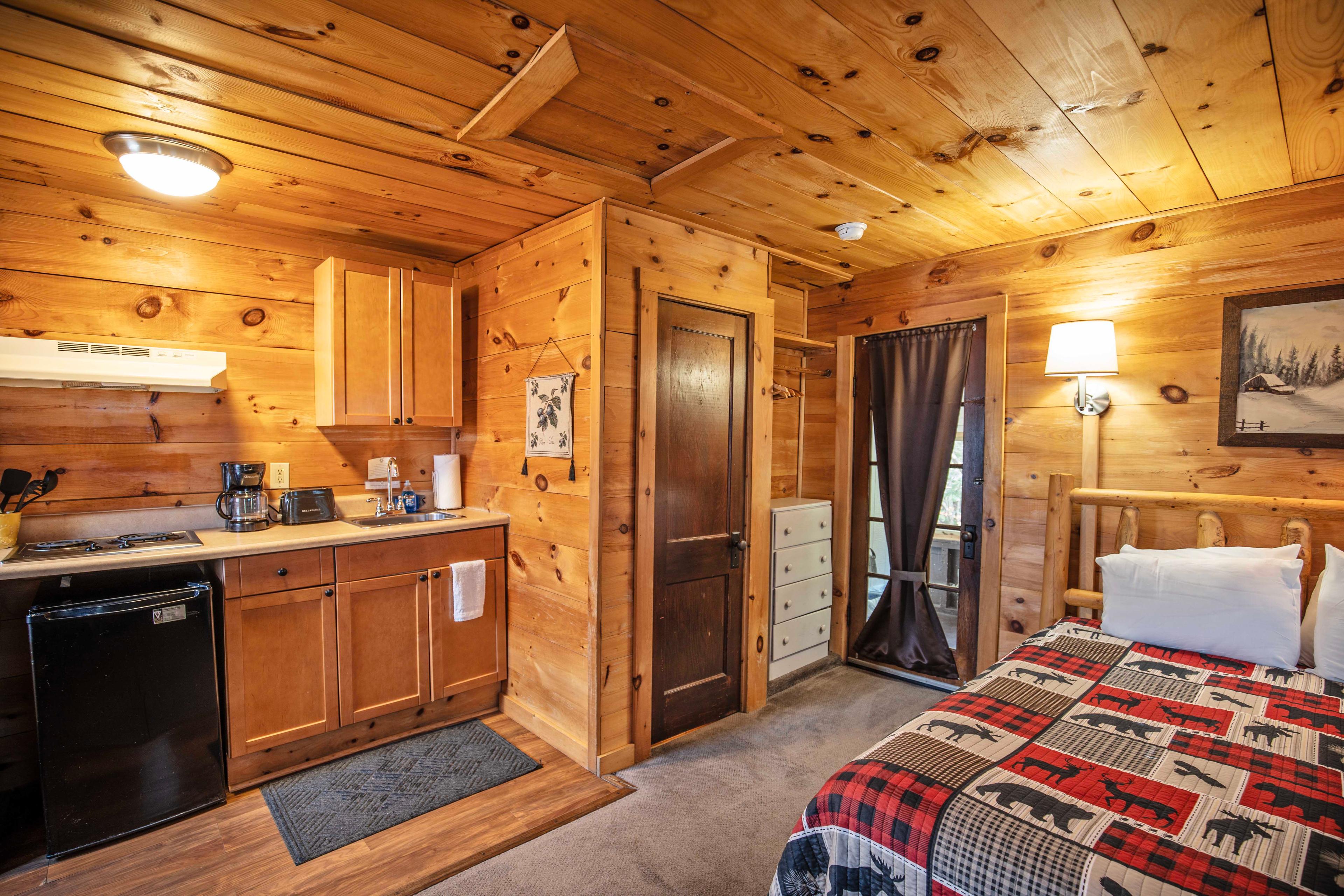 Kitchen gadgets and utensils provided for meal preparation at Beaver Pond cabin. #MountainRetreat #RomanticGetaway #UnforgettableGetaway #CabinInTheWoods