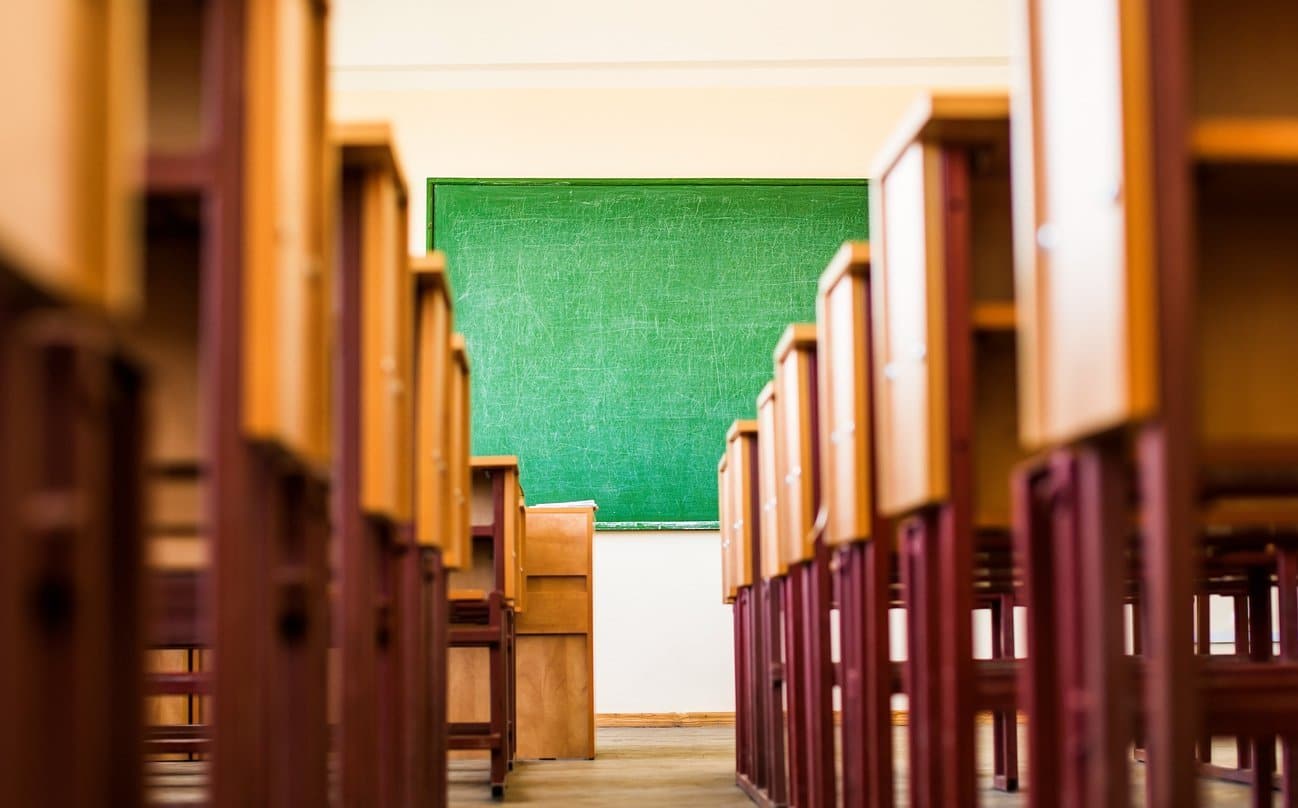 Classroom Lighting & Other Creative Ways To Enhance Student Engagement