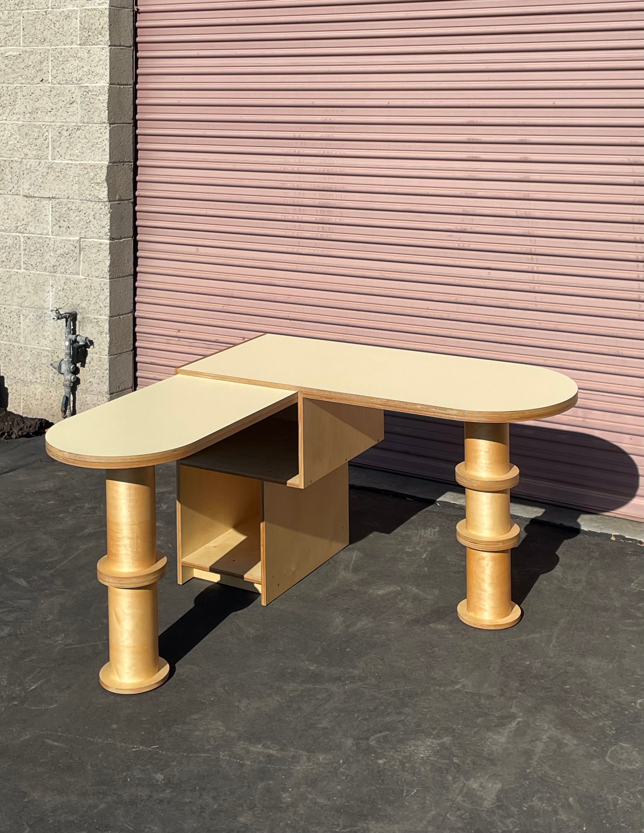  Column Leg Work Station product image 3