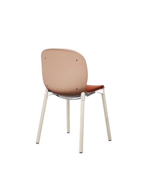Noor Wooden legs – nadčasová stolička pre galérie aj kaviarne – obrázok 2