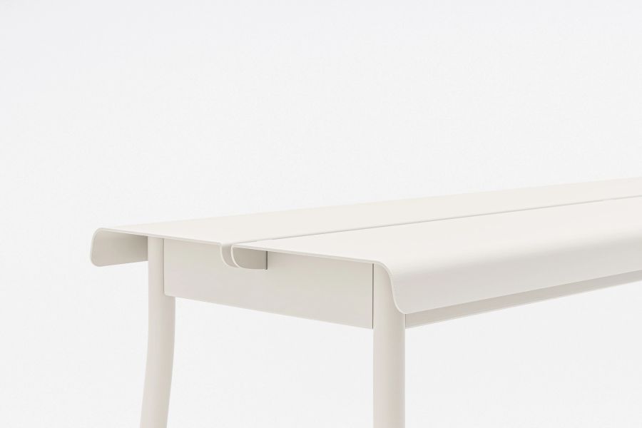 Flaner – minimalistická outdoorová lavica – obrázok 7