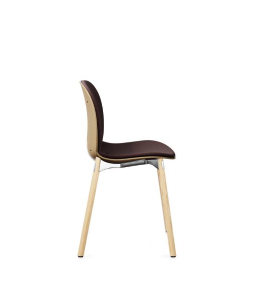 Noor Wooden legs – nadčasová stolička pre galérie aj kaviarne – obrázok 3
